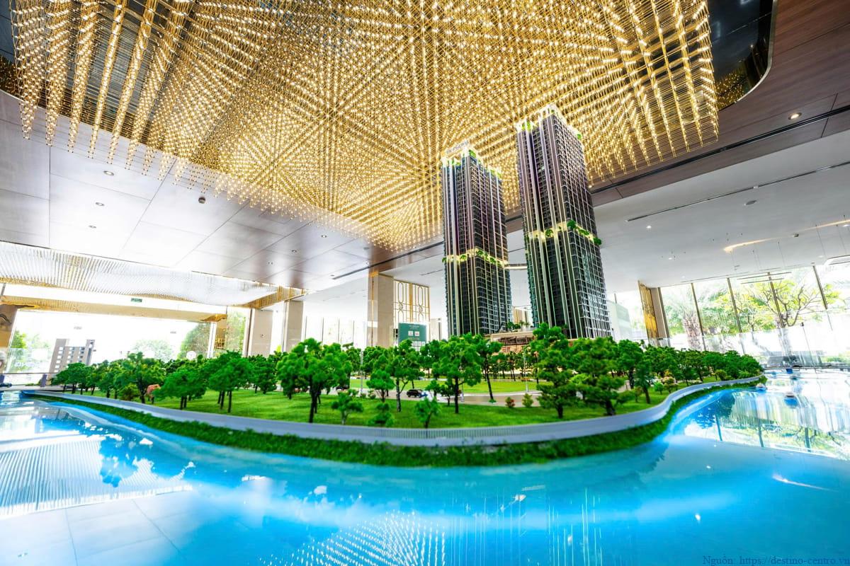 Mô hình thu nhỏ The Emerald Boulevard phục vụ khách tham quan khảo sát quy hoạch và tiện ích